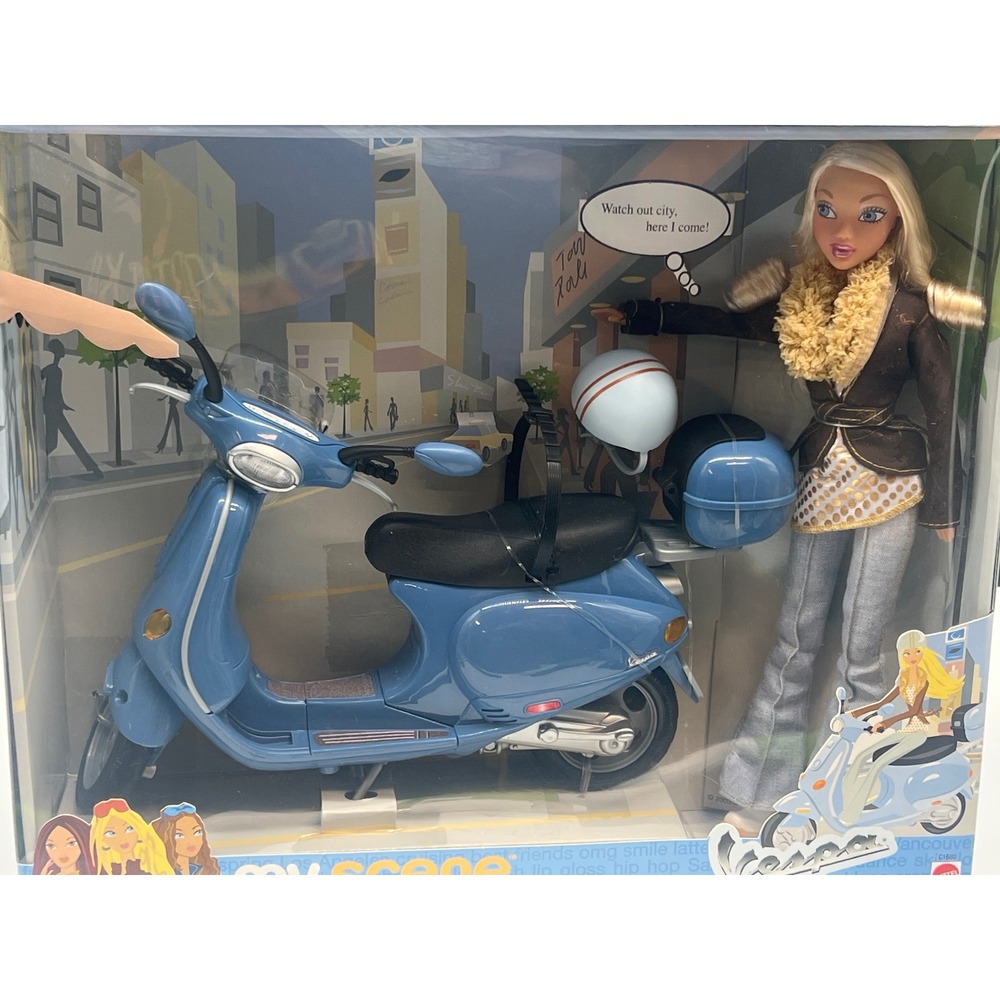 Mattel 2003 My Scene Barbie My Ciry My Style Vespa Set